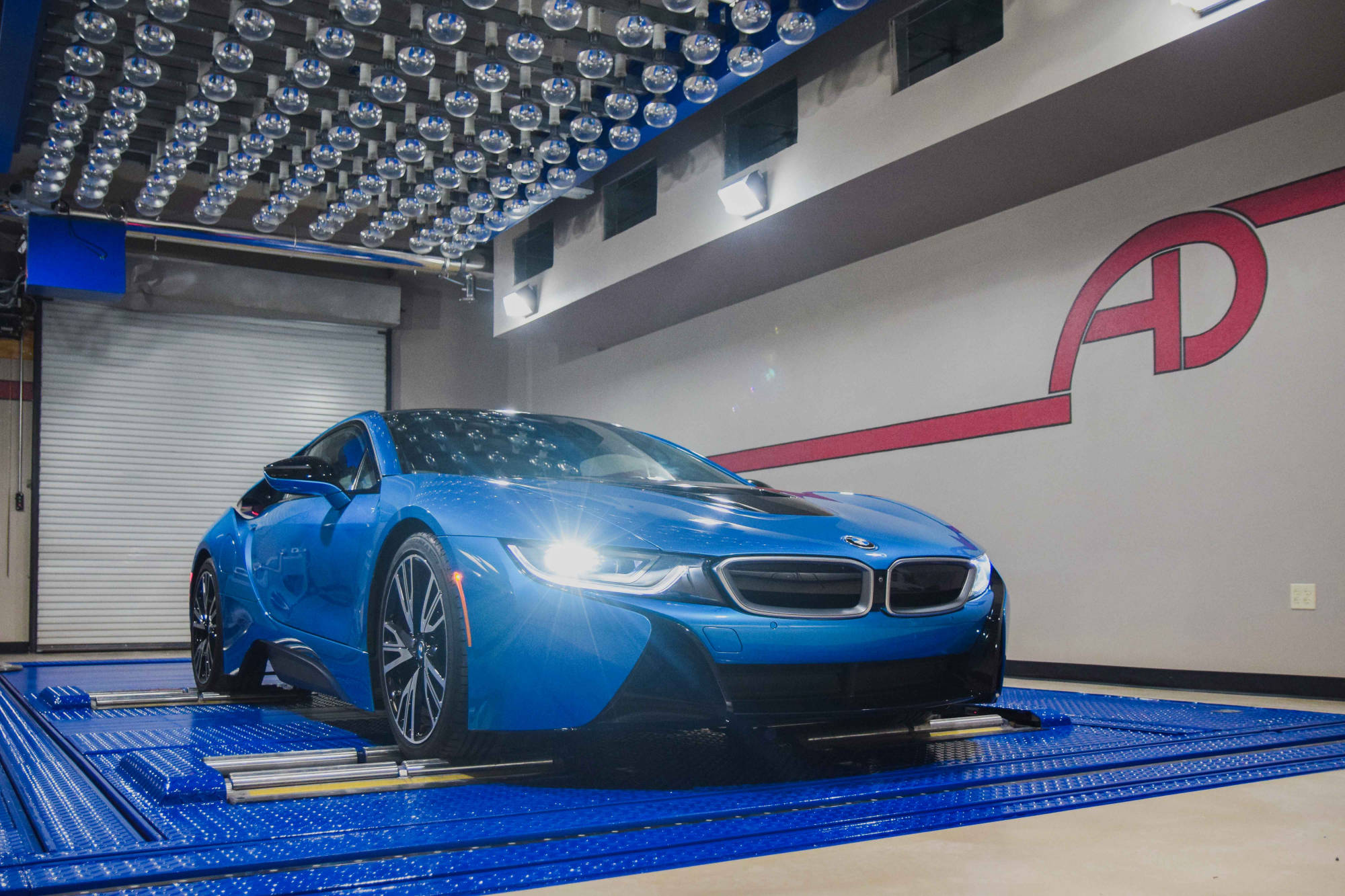 BMW i8 on dyno